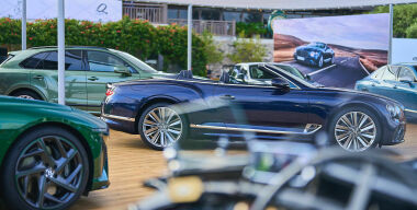 Bentley представила публике сразу несколько новых автомобилей