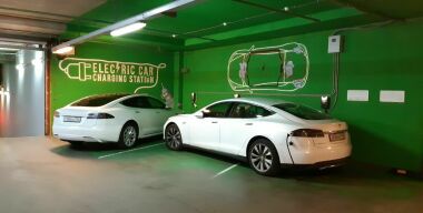 Электромобили оказались на 30% дороже в ремонте, чем традиционные авто