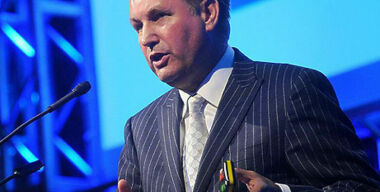 Экс-глава АВТОВАЗА помог узбекскому автопрому выпустить целый… фильм