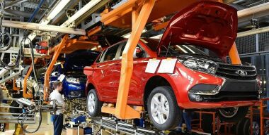 АВТОВАЗ с трудом возобновил производство машин