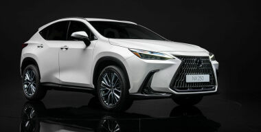 Объявлены комплектации нового Lexus NX для России