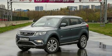 Россияне вновь пересаживаются на Geely Atlas, ставший самым продаваемым «китайцем»