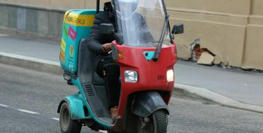 Почему и как сервисы доставки массово «кидают» автовладельцев