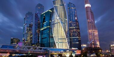 Столичные власти запретили ездить транзитом и парковаться в «Москва-Сити»