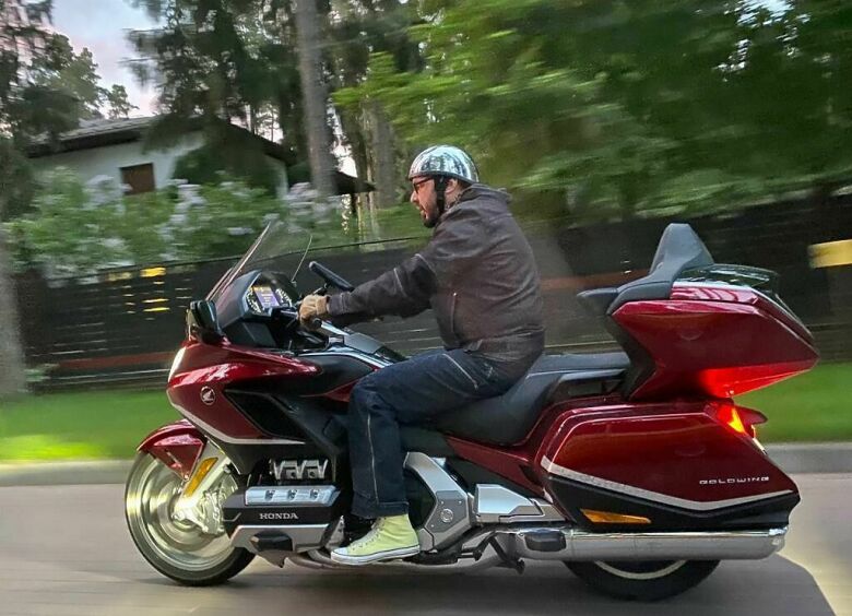 Изображение По классу «премиум»: тест-райд обновленной Honda Gold Wing Tour