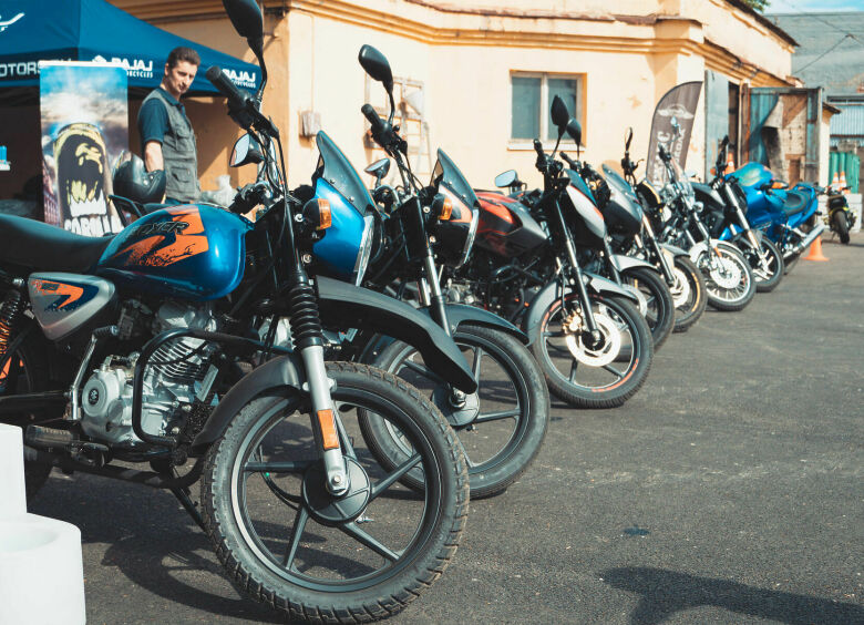 Изображение Российские мотоциклисты пересаживаются на Bajaj
