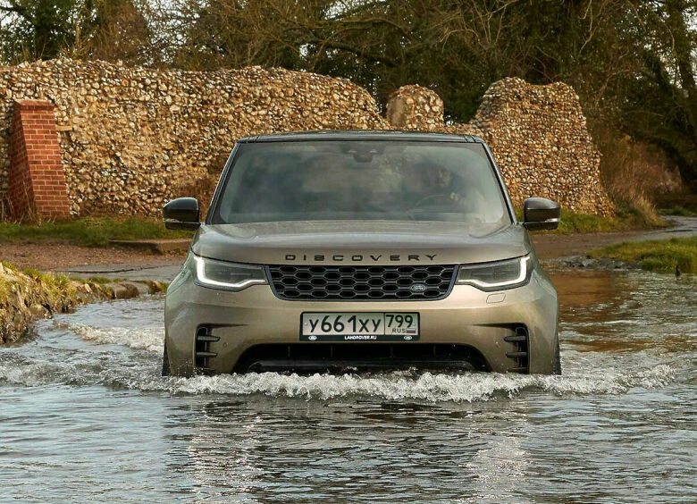 Изображение Оптическая иллюзия: тест-драйв обновленного Land Rover Discovery