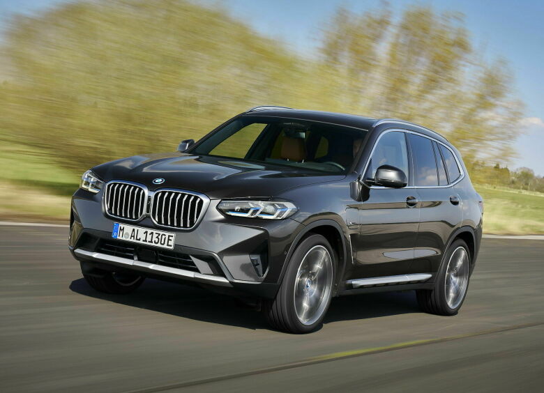 Изображение BMW X3 после рестайлинга получил пугающе огромные «ноздри»: известны цены