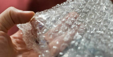 Почему любому водителю стоит иметь приличный запас «пупырчатой пленки»