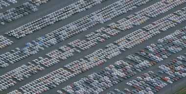 Российские заводы стали выпускать в 1,5 раза больше автомобилей