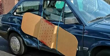 Зачем автовладельцы скупают в аптеках обычный лейкопластырь