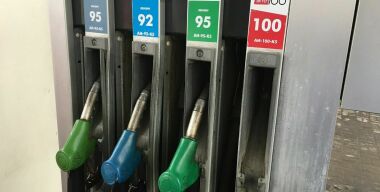 Чем грозит водителям отказ АЗС от бензина АИ-98