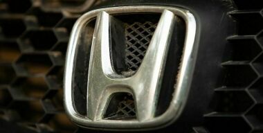 Самый простой и дешевый способ вернуть красоту автомобильному хрому