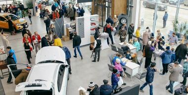 Производители снова и снова задирают цены на свои автомобили