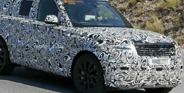 Range Rover пятого поколения снова замечен на дорожных тестах