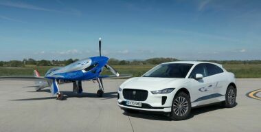 Как Jaguar I-Pace поможет самолету установить скоростной рекорд