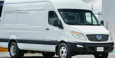 МАЗ выпустит электрический аналог «Газели»