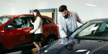 Несмотря на заоблачные цены, автопродажи в России выросли на 30%