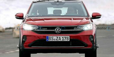 Опубликованы шпионские фото нового кроссовера Volkswagen Taigo