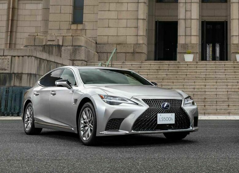 Изображение Lexus LS получил продвинутый автопилот