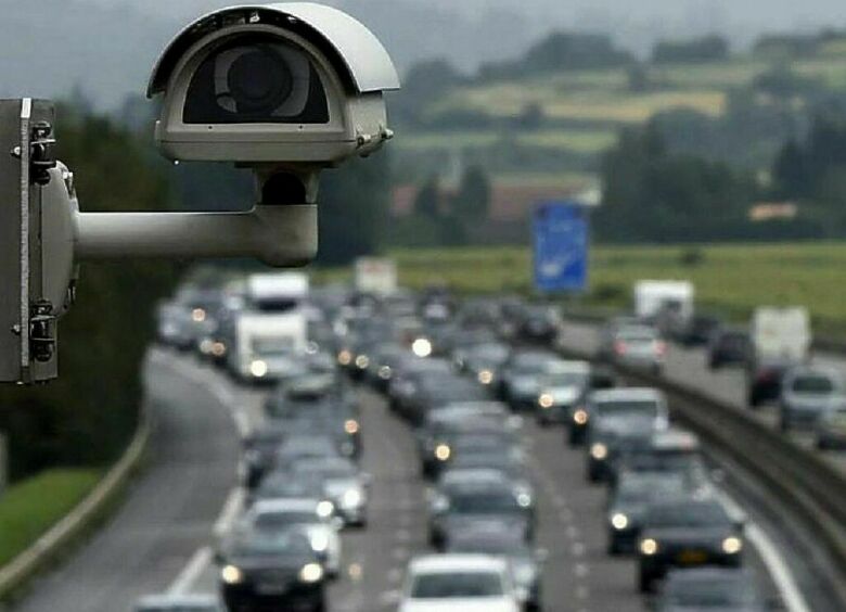Изображение Статистика ГИБДД подтвердила, что камеры на дорогах не предотвращают ДТП