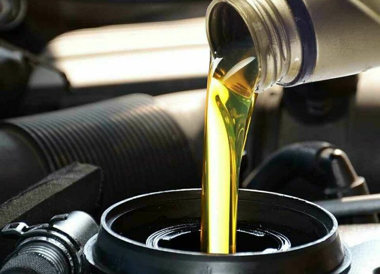 Изображение Переход на какое масло может победить «масложор» у двигателя