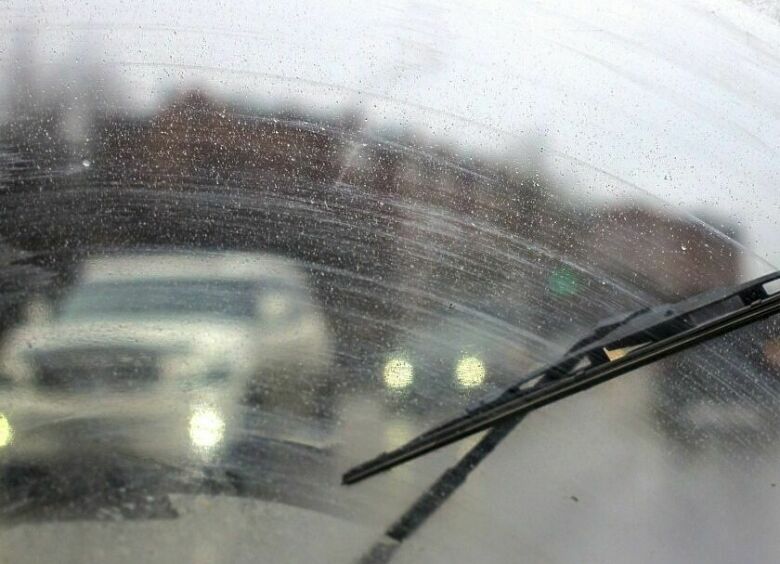 Изображение Отмываем окна автомобиля до стерильной чистоты всего за 12 рублей