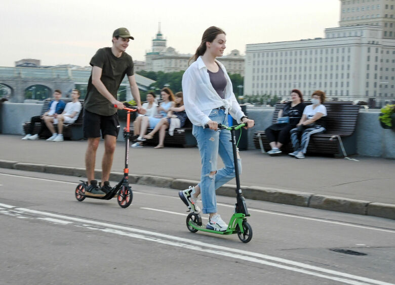 Изображение На дорогах каких российских городов больше всего гоняют на электросамокатах