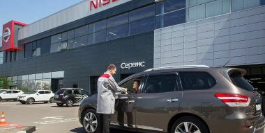 Как дешево обслужить машину у официального дилера