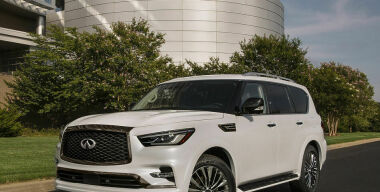 В России начались продажи обновленного Infiniti QX80