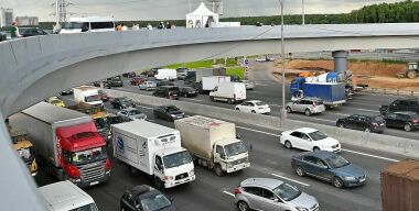 Почему из-за новых правил проезда по МКАД подорожают продукты