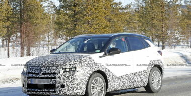 Обновленный кроссовер Opel Grandland X замечен на тестах