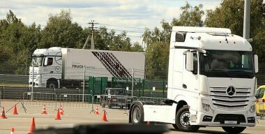 В России возник острый дефицит «Уазиков», «Газелей» и грузовиков