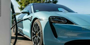 Porsche выпустит дешевую альтернативу Taycan