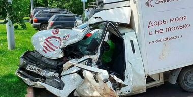 Фургон, разбитый в ДТП с Ефремовым, выставили на продажу