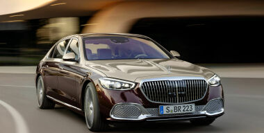 У Mercedes-Maybach S-класса появилась версия «для очень экономных»