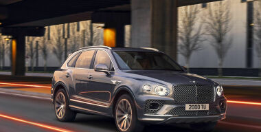 Российские продажи люксовых автомобилей выросли впервые за 7 месяцев