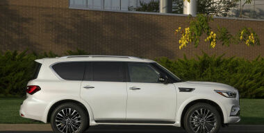 Infiniti QX80, несмотря на «огромный» мотор, оказался выгодным в содержании