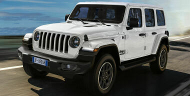 В Россию привезут дорогой, но уникальный Jeep Wrangler