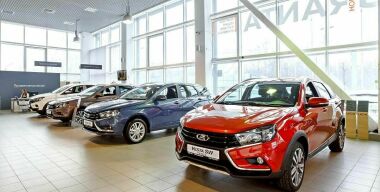 АВТОВАЗ резко поднял цены на автомобили LADA