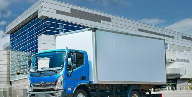 Какой грузовик лучше купить для перевозок внутри города