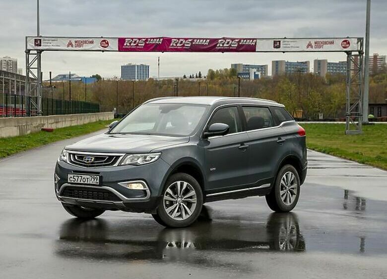 Изображение Geely Atlas остался в России без версий с турбированным мотором