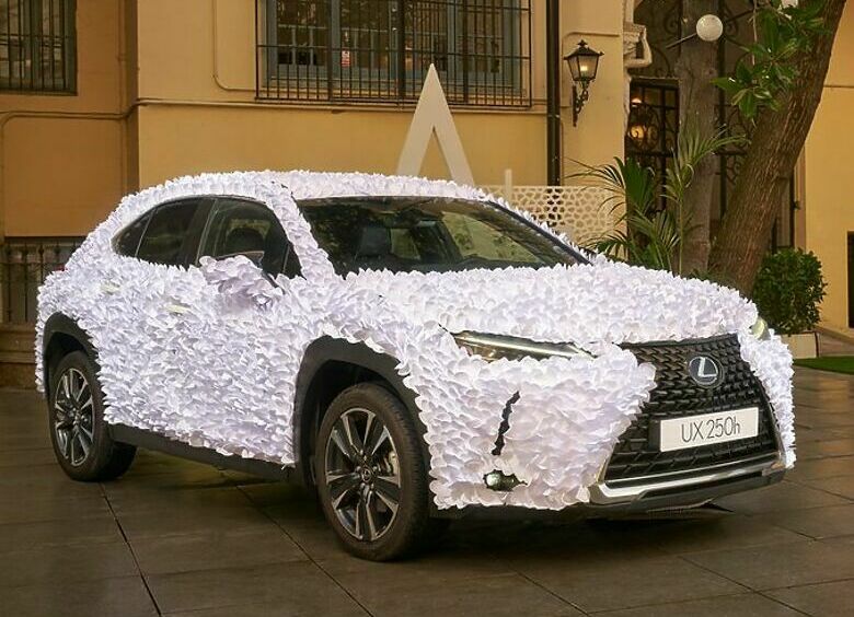 Изображение Кроссовер Lexus UX превратился в автомобиль для медитации