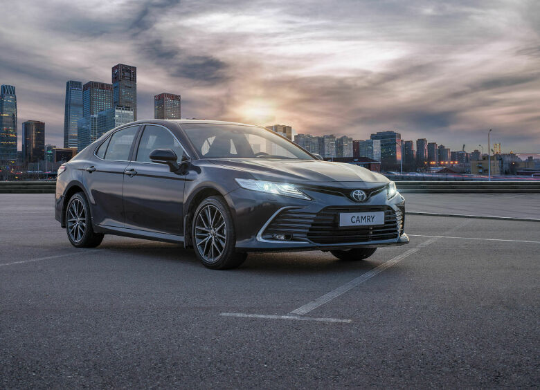 Изображение Объявлены цены на обновленную Toyota Camry в России