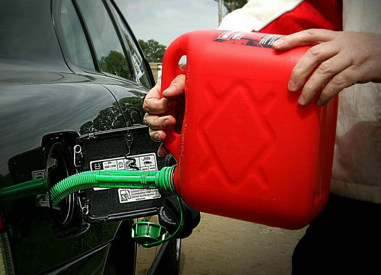 Изображение Как и почему может испортиться бензин в топливном баке автомобиля