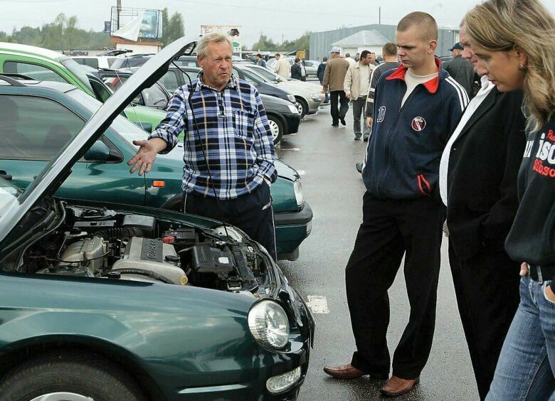Изображение Почему россияне как можно скорее хотят избавиться от личных авто
