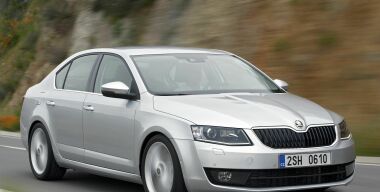 Владельцев Skoda Octavia пугают проблемами с двигателем