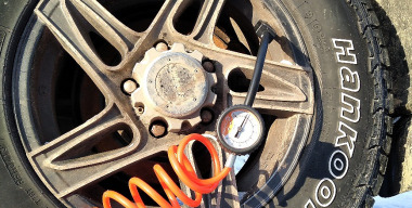 Регулярный контроль давления в шинах: что для этого нужно