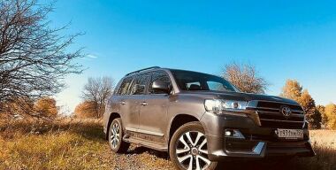 Toyota останавливает в Японии производство автомобилей