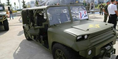 Военные тайны: гражданский броневик «Стрела», как «убийца» Toyota Land Cruiser